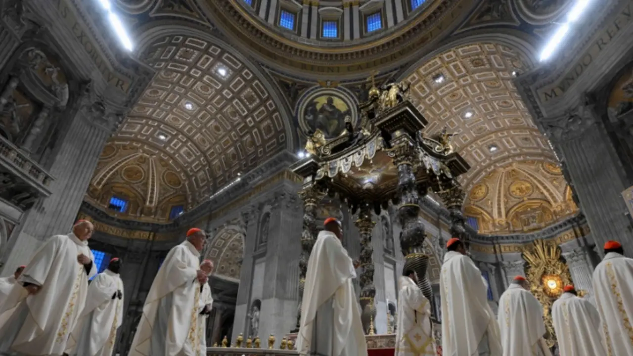 El papa León insta a los cardenales católicos a crear una Iglesia más inclusiva