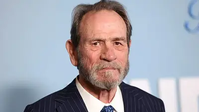 Tommy Lee Jones. Tommy Lee Jones.