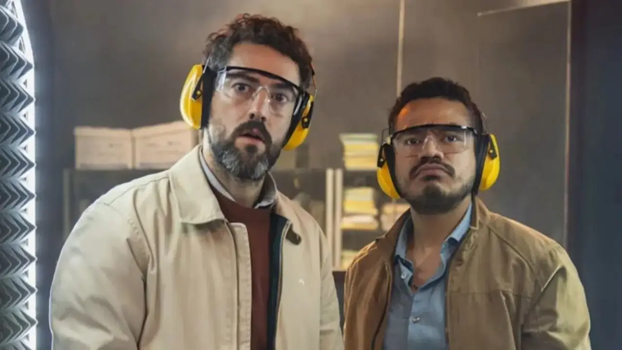 Luis Gerardo Méndez y Memo Villegas.