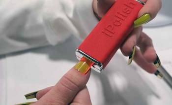 Chau esmaltes: así es el "robot" iPolish que te pinta las uñas | Tendencias