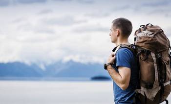 Cada vez más argentinos eligen viajar solos: los 5 motivos detrás de esta tendencia | Turismo