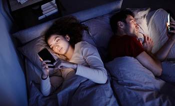 Qué funciones del celular te pueden ayudar a dormir mejor | Consejos de salud