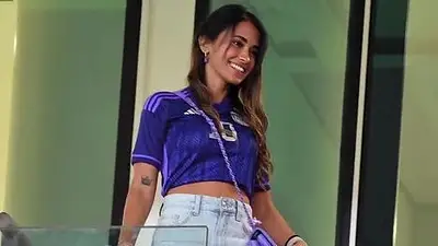 Anto Rocuzzo, moda blokecore. Anto Rocuzzo, moda blokecore.