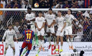 Flick elogia la mentalidad de Raphinha en la victoria del Barça en la Supercopa | Rma