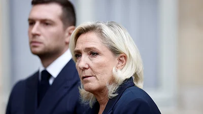 Le Pen inicia apelación en París para revertir inhabilitación y aspirar a la presidencia Le Pen inicia apelación en París para revertir inhabilitación y aspirar a la presidencia