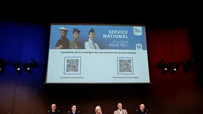 Francia lanza una campaña de reclutamiento para el nuevo servicio militar voluntario Francia lanza una campaña de reclutamiento para el nuevo servicio militar voluntario