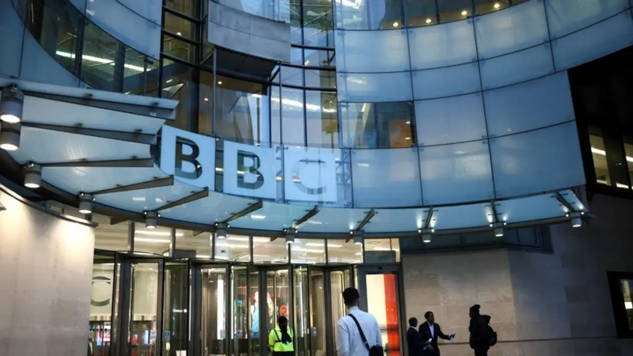 La BBC pide que se desestime la demanda de Trump de 10.000 millones de dólares