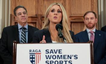 La Corte Suprema de EEUU estudia el recurso contra las prohibiciones hacia las deportistas trans | Deportes