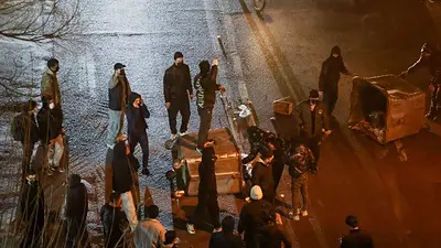 Trump insta a iraníes a seguir protestando y dice que "la ayuda está en camino" Trump insta a iraníes a seguir protestando y dice que "la ayuda está en camino"