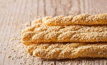 En 8 pasos: grisines saborizados y fáciles de Paulina Cocina | Recetas de cocina