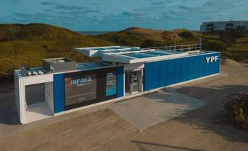 YPF inauguró la primera estación de servicio 100% móvil de Argentina | Ypf