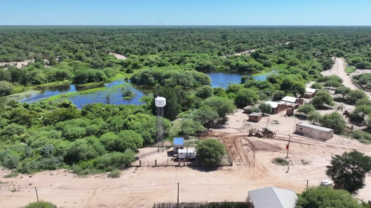 Con camiones y obras en marcha, Formosa avanza en la infraestructura hídrica en todo el territorio provincial