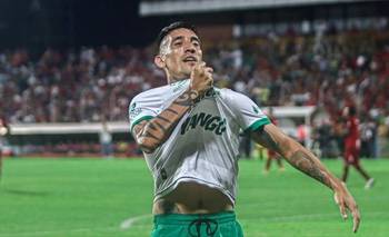 Centurión volvió al fútbol argentino y ya fue presentado: "Feliz" | Fútbol argentino