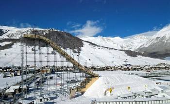 Allegri, entrenador del AC Milan, lleva la antorcha olímpica mientras crece polémica | Milan