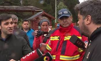 Mientras le reclamaban por los incendios, Torres agradeció fondos que todavía no tiene | Incendios