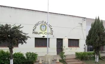 Crisis financiera en Corrientes: 60 municipales no cobraron y presionan a Valdés | Reclamos salariales