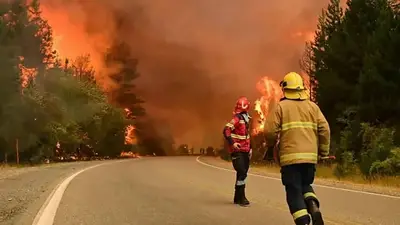 Incendios en Chubut: una mejora climática da tregua, pero los focos siguen activos Incendios en Chubut: una mejora climática da tregua, pero los focos siguen activos