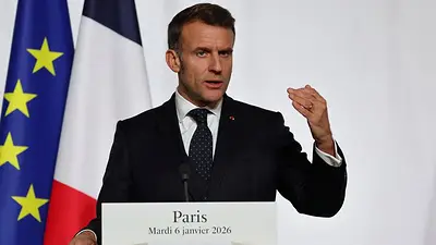 Macron convoca una reunión de urgencia para hablar de Groenlandia e Irán Macron convoca una reunión de urgencia para hablar de Groenlandia e Irán
