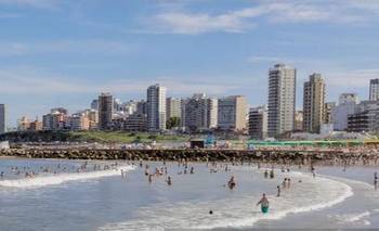Las vacaciones no avanzan: los bonaerenses viajan a la Costa menos de 4 noches | Pba