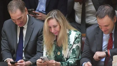 Reforma laboral: la mesa politica de Milei se reúne para armar su estrategia Reforma laboral: la mesa politica de Milei se reúne para armar su estrategia