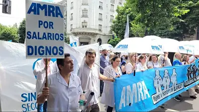 Médicos declararon el estado de alerta: advierten que se sienten "discriminados" por Sadir Médicos declararon el estado de alerta: advierten que se sienten "discriminados" por Sadir