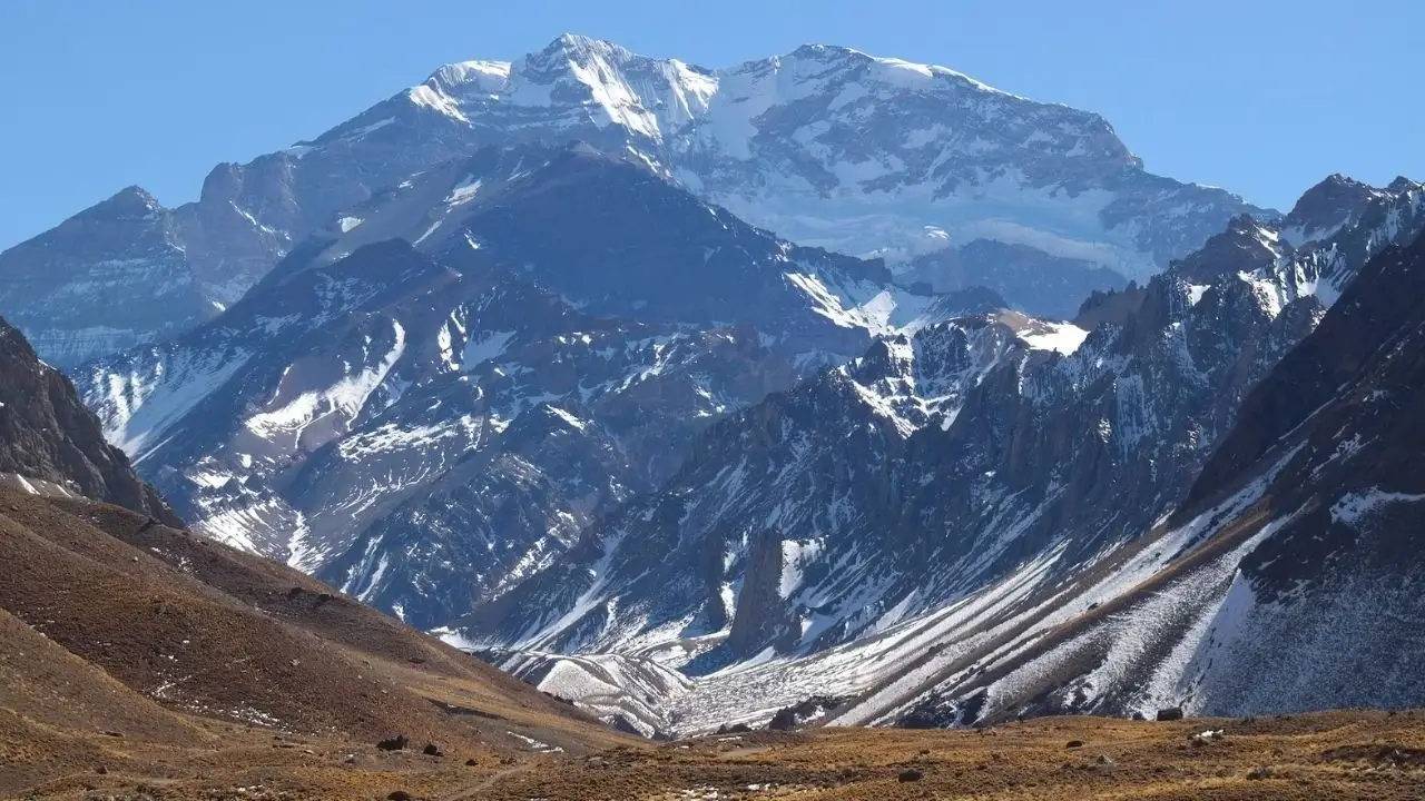 Mendoza: un andinista francés murió durante el ascenso al Aconcagua