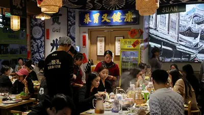 China planea nuevas medidas para estimular el consumo en los próximos cinco años China planea nuevas medidas para estimular el consumo en los próximos cinco años