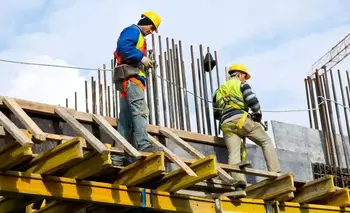 Construcción: el empleo está en su piso de 2022 y hay 200 mil puestos menos con Milei | Empleo