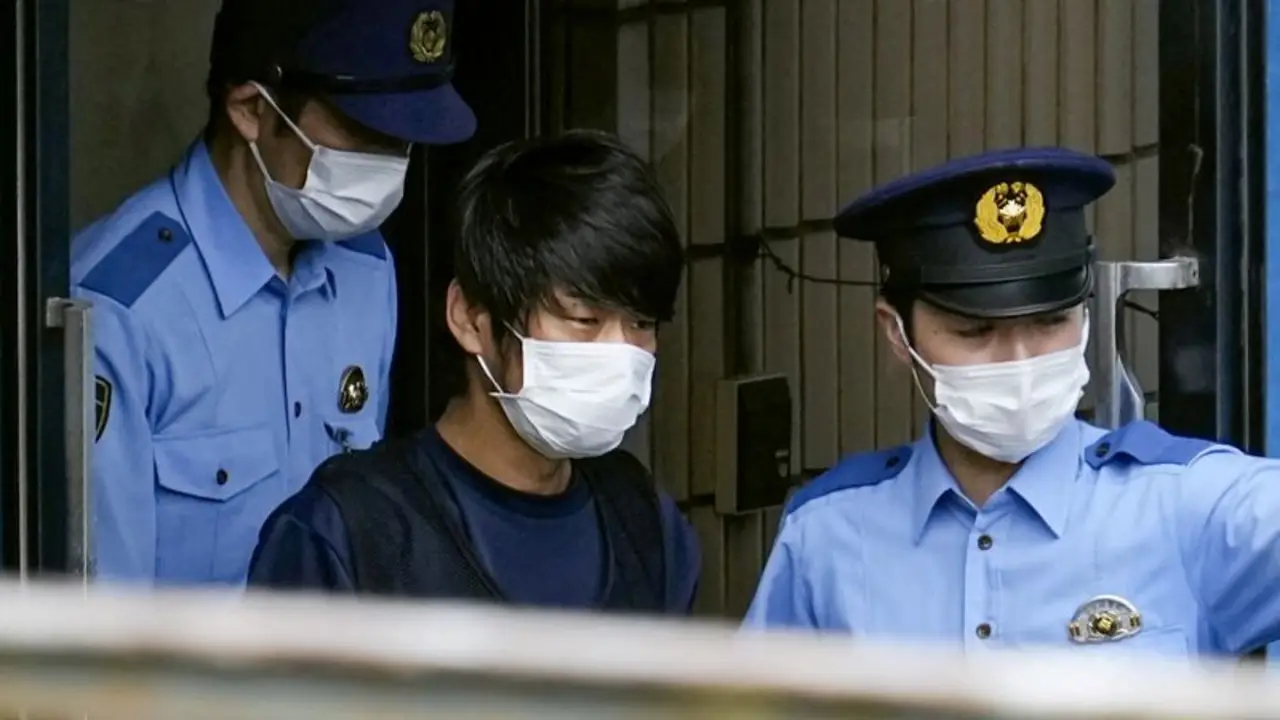 Un tribunal japonés condena a cadena perpetua al asesino del ex primer ministro Abe, según la NHK
