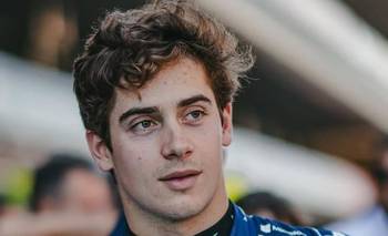 Colapinto sorprendió en Barcelona antes de la presentación del A526 | Automovilismo