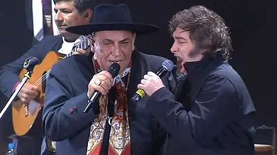 Javier Milei y el Chaqueño Palavecino. Javier Milei y el Chaqueño Palavecino.