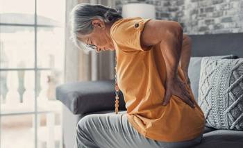 No es caminar: el ejercicio que ayuda a combatir la osteoporosis | Consejos de salud