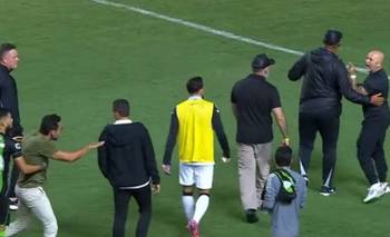 Sampaoli estalló de furia tras la cargada del DT rival en Brasil por su altura | Fútbol