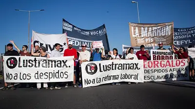 Conflicto en Lustramax: denuncian que la empresa no acata la conciliación y ejecutó nuevos despidos Conflicto en Lustramax: denuncian que la empresa no acata la conciliación y ejecutó nuevos despidos
