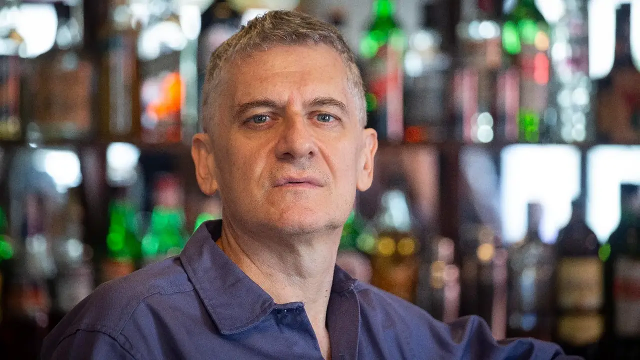 Alejandro Viola.