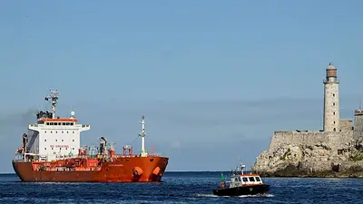 México evalúa detener envíos de petróleo a Cuba ante temores de represalias de Trump, dicen fuentes México evalúa detener envíos de petróleo a Cuba ante temores de represalias de Trump, dicen fuentes