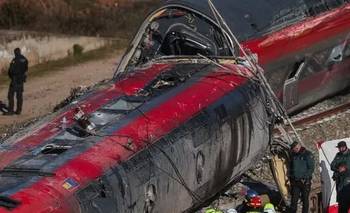 El choque ferroviario en España ocurrió por una fractura en las vías, según investigación | España