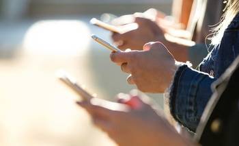 La primera encuesta del 2026: dos ex jugadores de fútbol, al frente de sorpresivo ranking | Encuestas