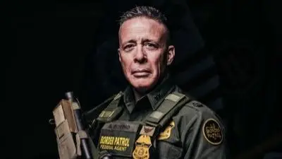 Trump saca a Bovino, la cara de la represión, y lo cambia por el "Zar de la Frontera" Trump saca a Bovino, la cara de la represión, y lo cambia por el "Zar de la Frontera"