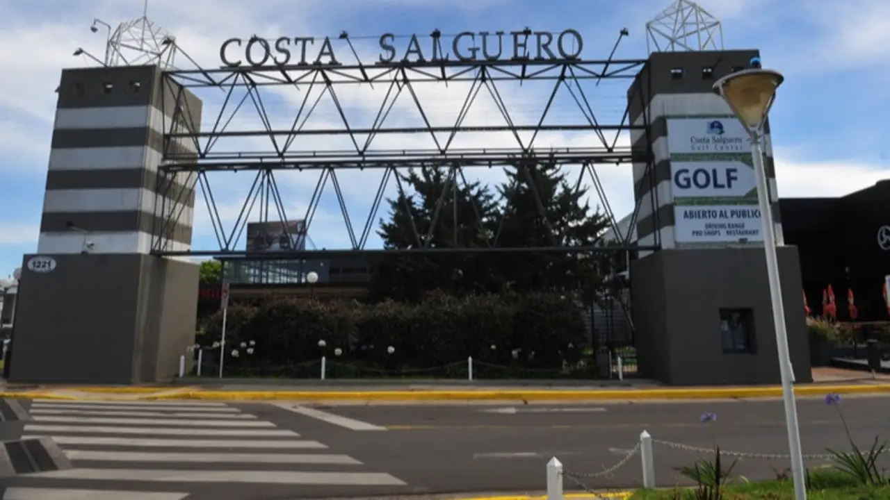 Clarín se quedó con Costa Salguero y La Rural va a la Justicia