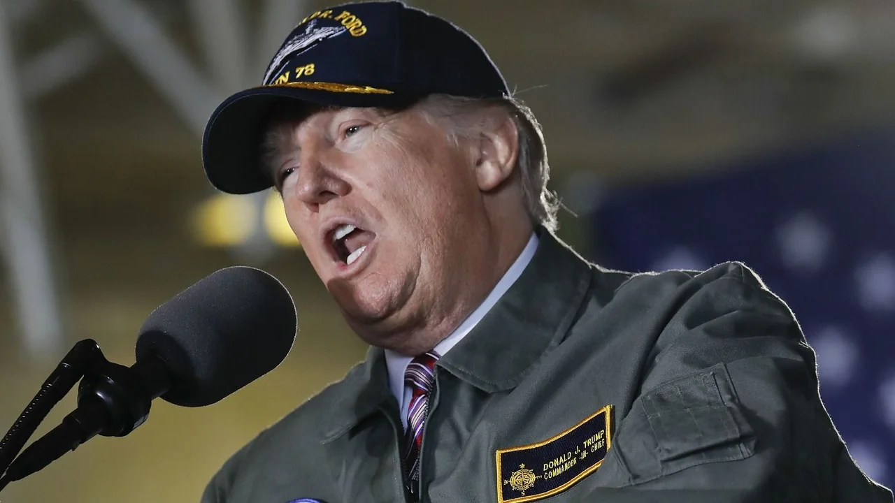 Tensión global: Trump anunció que un portaaviones se dirige a Irán