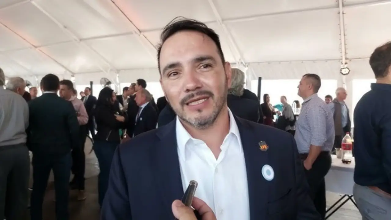 Caja vacía y deudas: Valdés admitió que Corrientes atraviesa "una situación compleja" y no puede pagar aumentos