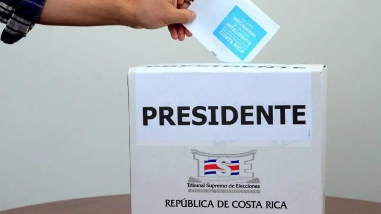 Costa Rica elige presidente entre la abstención electoral y el fantasma del modelo Bukele
