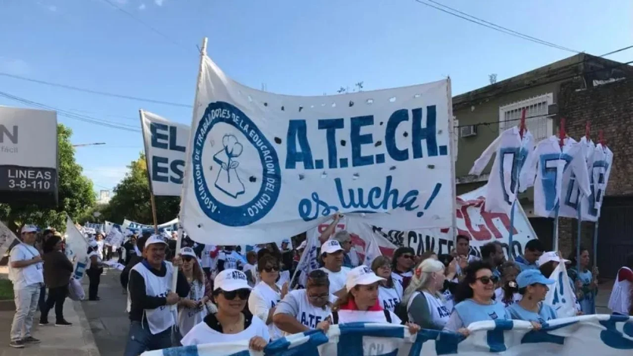 "La clase docente está en peligro": maestros de Chaco se movilizarán contra los recortes de Zdero
