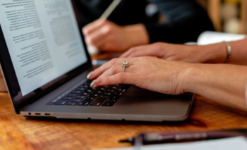 Detectar textos generados por IA: quién escribe hoy | Inteligencia artificial