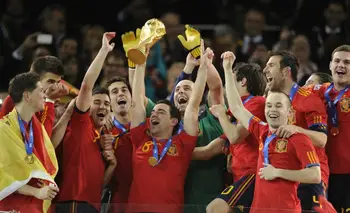 Del fútbol al boxeo: un campeón del mundo sin club se subirá al ring a pelear | Boxeo