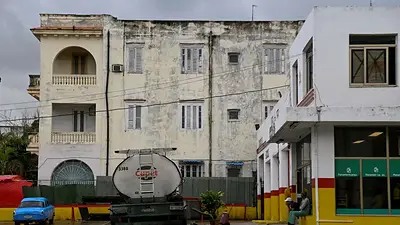 Ministro de Relaciones Exteriores de Cuba denuncia "amenaza inusual y extraordinaria" de Trump Ministro de Relaciones Exteriores de Cuba denuncia "amenaza inusual y extraordinaria" de Trump
