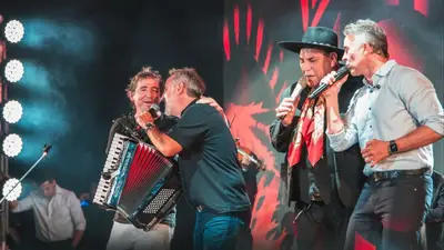 "El heredero de Horacio Guarany": la presentación al Chaqueño Palavecino que sorprendió al folklore "El heredero de Horacio Guarany": la presentación al Chaqueño Palavecino que sorprendió al folklore