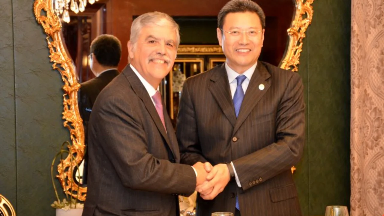 Acuerdos con China: De Vido salió al cruce de la UIA