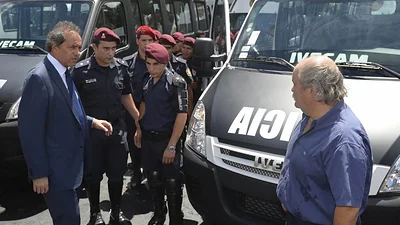 Scioli fustigó el acuerdo Carrió-Macri: "La gente privilegia la coherencia" Scioli fustigó el acuerdo Carrió-Macri: "La gente privilegia la coherencia"